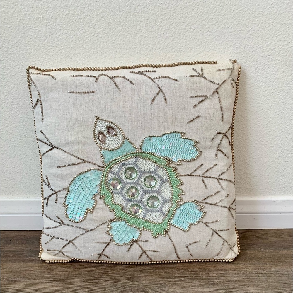 pier 1 pillow cover 13/13”